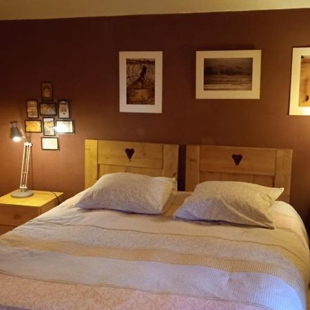 Le Mas Franc Bed & Breakfast Enveitg Dış mekan fotoğraf